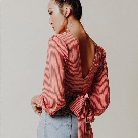 Chriselle x J.O.A. Tie-Waist top - Picture 3 of 12